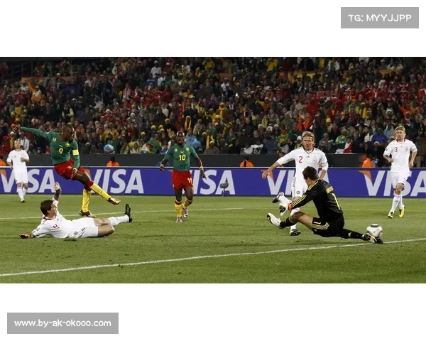 埃托奥赛后与球迷激烈冲突 喀麦隆爆冷出局局面混乱引发关注